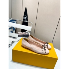 LV flat shoes